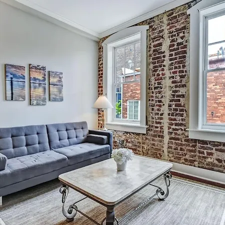 Loft Steps From River Street And City Market